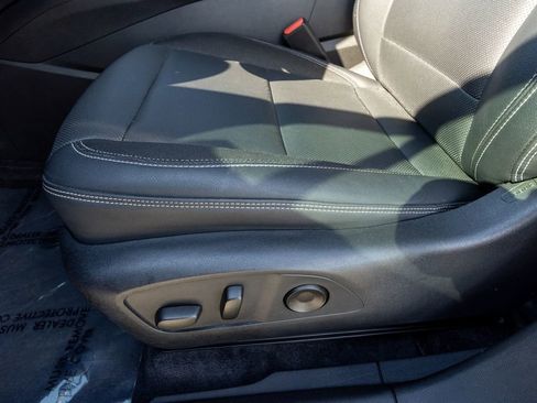 Used 2024 Chevrolet Blazer EV LT image 21