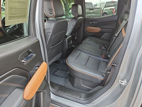 Used 2024 GMC Canyon AT4 w/ AT4 Premium Package image 10