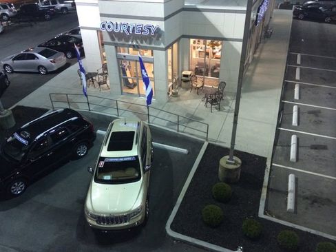 Used 2019 Lexus ES 300h w/ Accessory Package 2 image 40