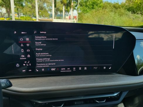Certified 2025 Audi Q5 Premium Plus w/ Premium Plus AWD/4WD image 27