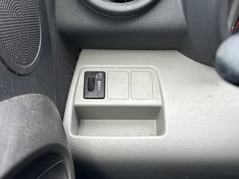 Used 2011 Toyota RAV4 4WD w/ Preferred Premium Pkg image 22