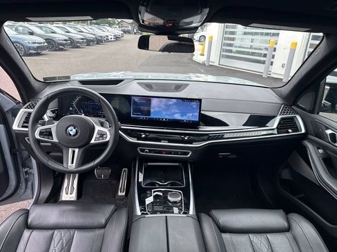 Used 2025 BMW X7 M60i w/ Climate Comfort Package AWD/4WD image 12