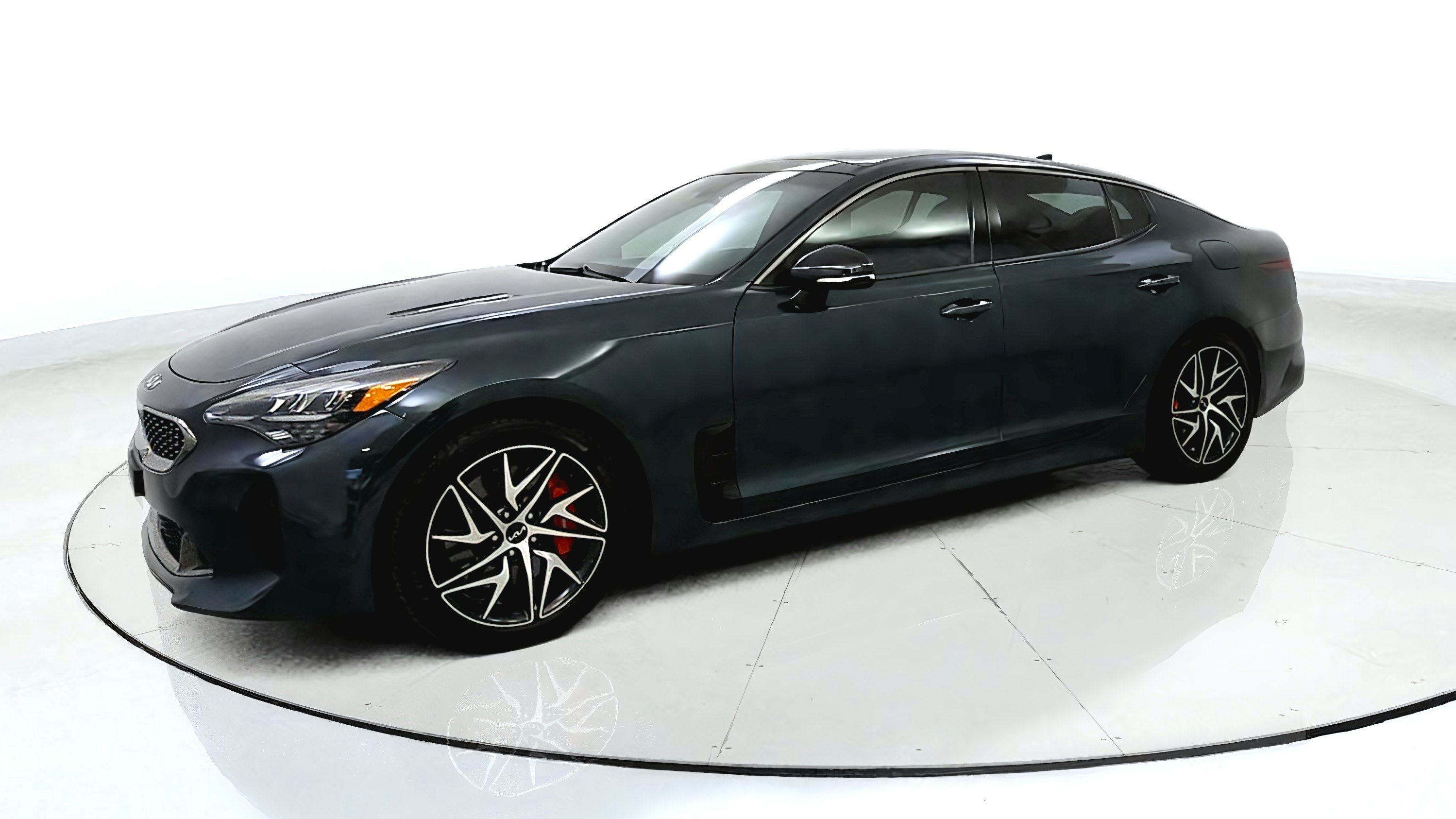 Used 2023 Kia Stinger GT-Line w/ Sun & Sound Package AWD/4WD image 3