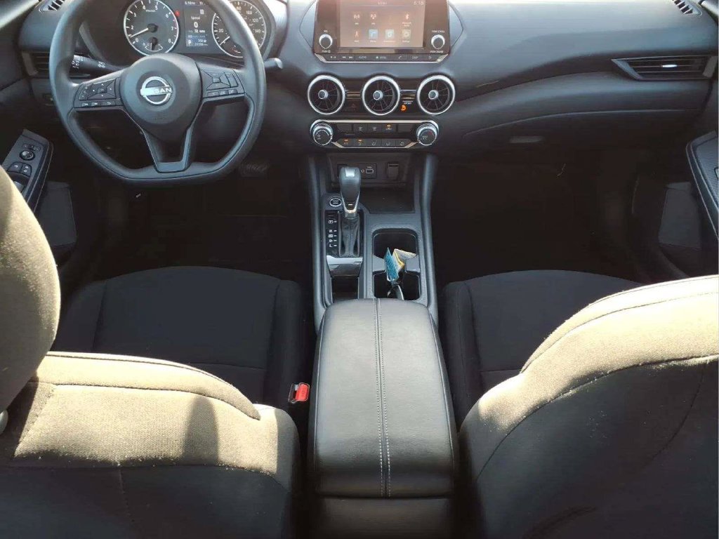 Used 2025 Nissan Sentra S FWD image 11