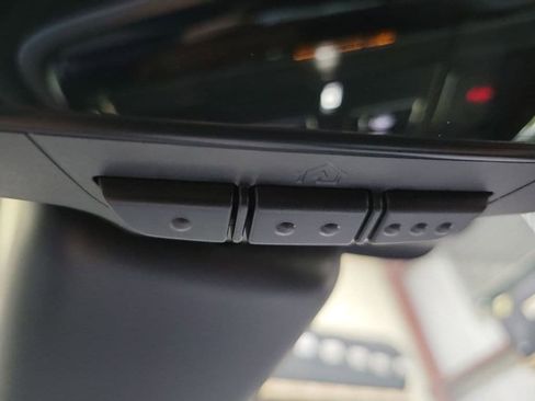 New 2026 Land Rover Range Rover Velar Dynamic SE image 35