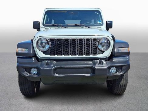 Used 2024 Jeep Wrangler Unlimited Sport AWD/4WD image 2