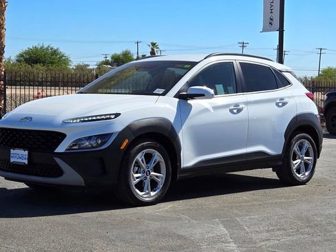 Used 2023 Hyundai Kona SEL FWD image 8