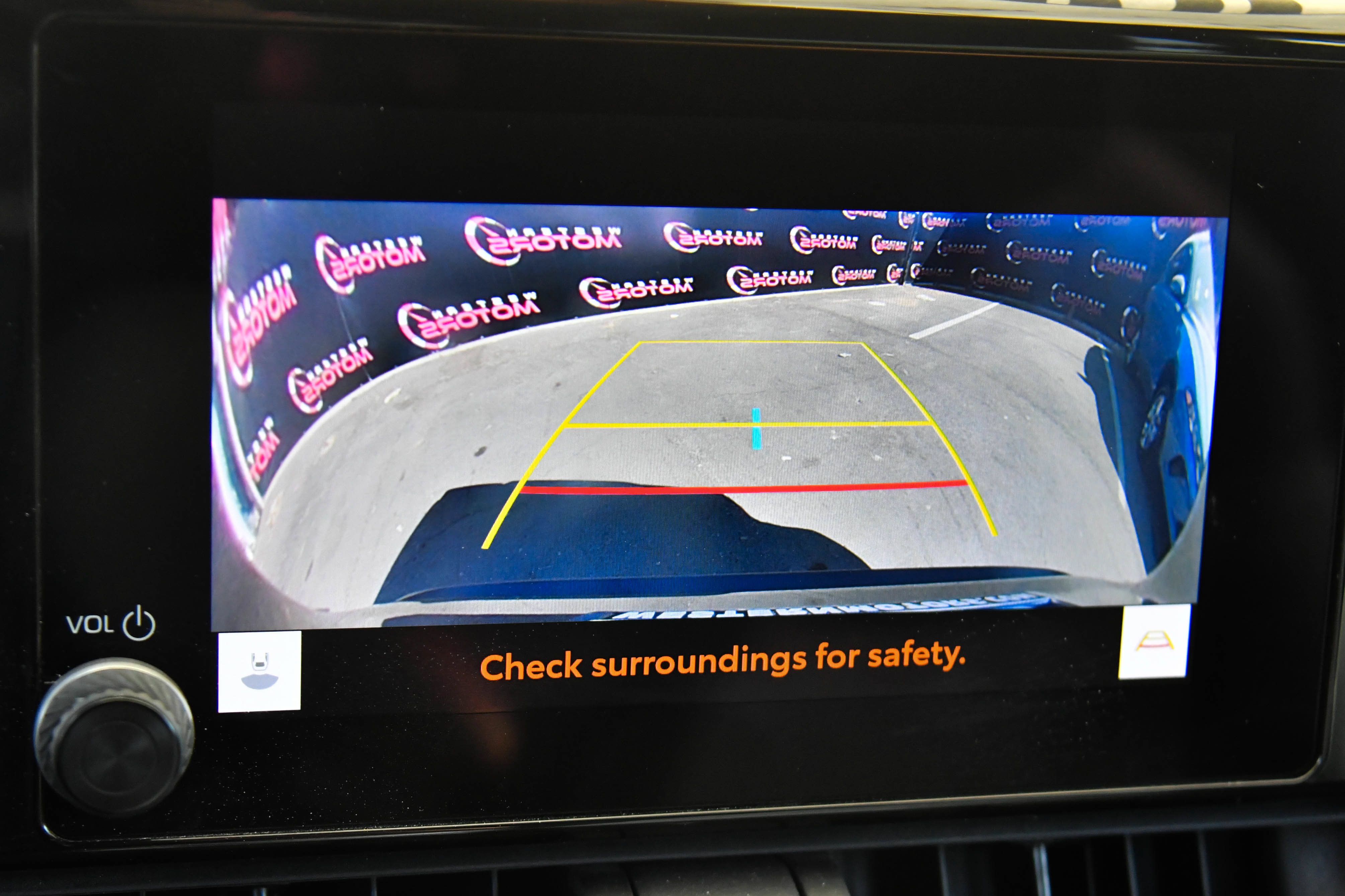 Used 2024 Toyota RAV4 LE AWD/4WD image 19
