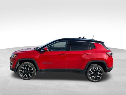 Used 2017 Jeep Compass Limited image 9