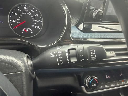 Used 2023 Kia Seltos S AWD/4WD image 15