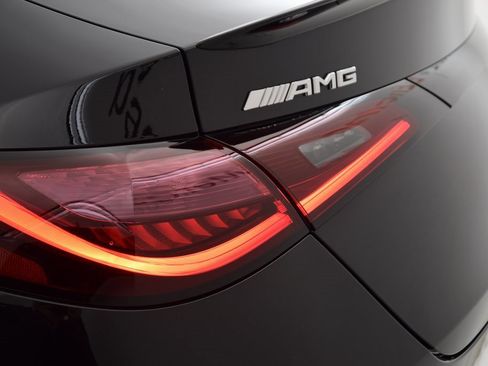 Used 2025 Mercedes-Benz GLC 43 AMG AMG GLC 43 image 13