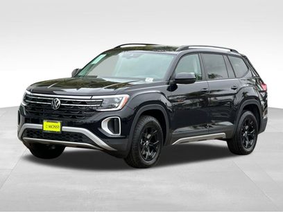 New 2025 Volkswagen Atlas Peak Edition SE