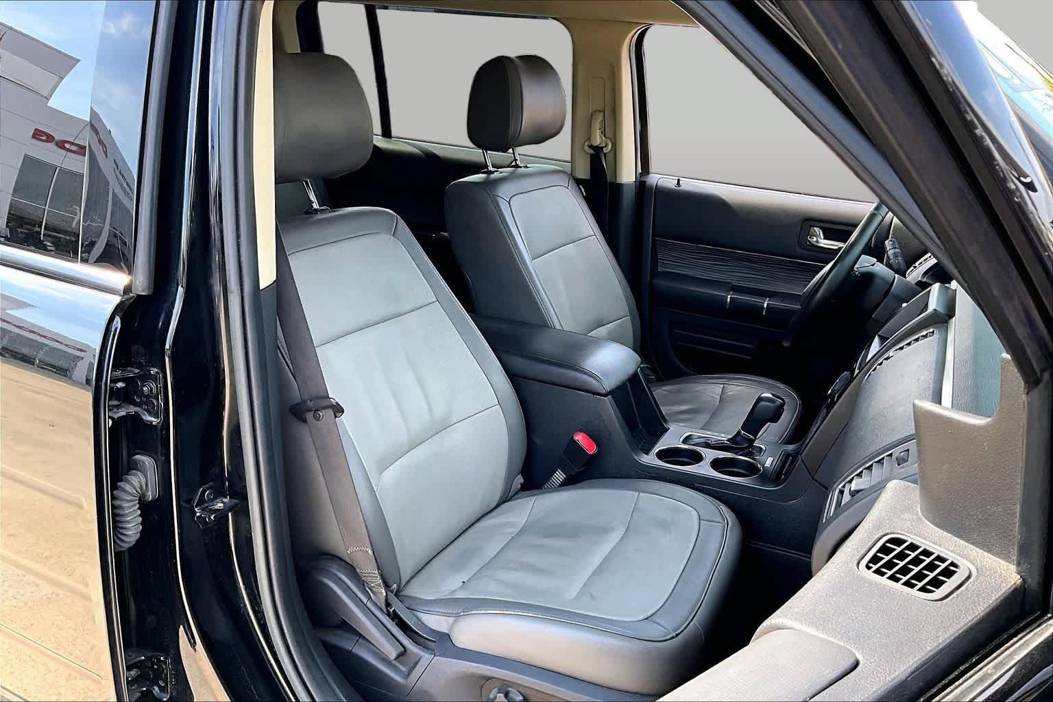 Used 2018 Ford Flex Limited w/ Limited Appearance Package AWD/4WD image 10