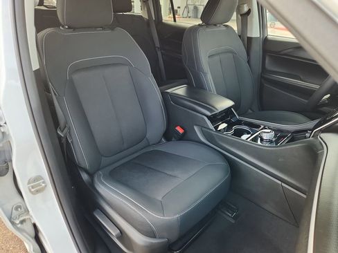 Certified 2023 Jeep Grand Cherokee L Laredo image 13