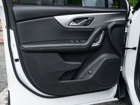 Used 2019 Chevrolet Blazer LT image 15