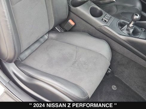 Used 2024 Nissan Z Performance w/ Floor Mat Package image 29