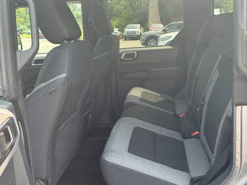 Used 2022 Ford Bronco Big Bend AWD/4WD image 14