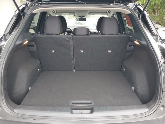 Certified 2026 Nissan Kicks SV FWD image 8