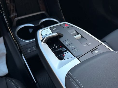 New 2026 BMW X2 xDrive28i w/ Convenience Package image 10