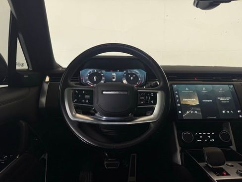 Certified 2023 Land Rover Range Rover SE image 19