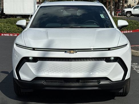 New 2026 Chevrolet Equinox EV LT image 8