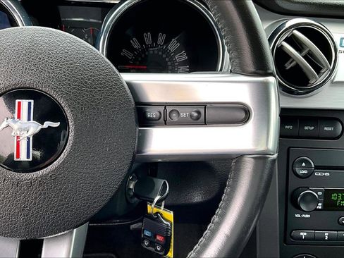 Used 2007 Ford Mustang GT RWD image 13