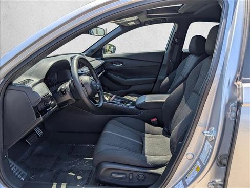 Used 2025 Honda Accord Sport image 15