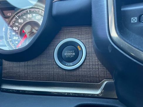 Used 2019 RAM 1500 Limited image 42