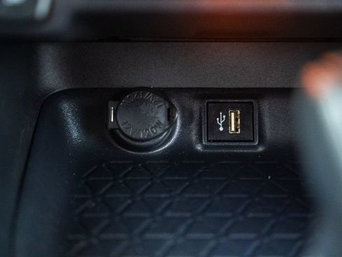 Certified 2025 Toyota RAV4 LE FWD image 25