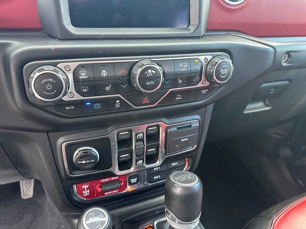 Used 2023 Jeep Wrangler Unlimited Rubicon 4xe AWD/4WD image 15