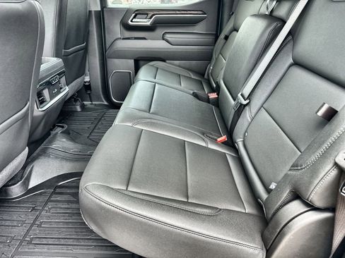 New 2026 GMC Sierra 1500 SLT AWD/4WD image 16