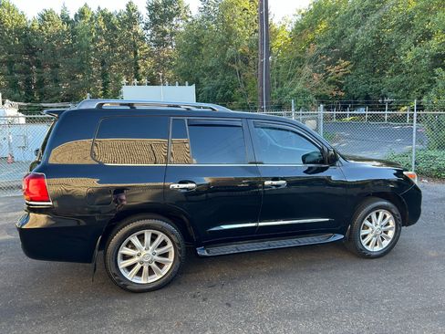 Used 2009 Lexus LX 570 4WD image 4
