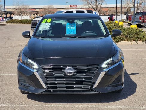 Used 2024 Nissan Altima 2.5 SV image 5