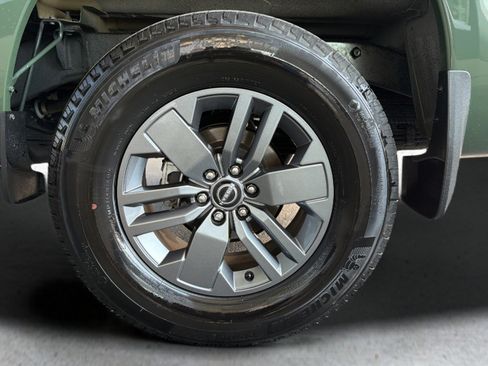 Certified 2025 Nissan Frontier SV AWD/4WD image 24