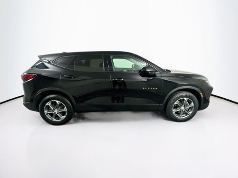 Used 2025 Chevrolet Blazer LT FWD image 10