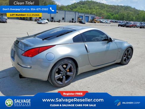 Used 2005 Nissan 350Z 35th Anniversary Edition w/ (N93) Cargo Convenience Pkg RWD image 4