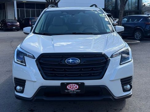 Used 2022 Subaru Forester Premium image 3