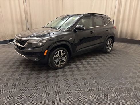 Used 2023 Kia Seltos EX AWD/4WD image 1