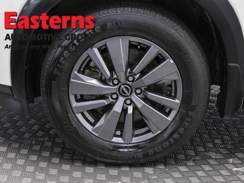 Used 2024 Nissan Pathfinder SV w/ SV Premium Package AWD/4WD image 35