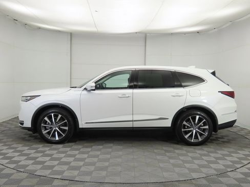 Used 2026 Acura MDX w/ Technology Package image 9