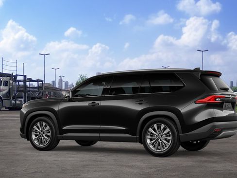 New 2026 Toyota Grand Highlander Platinum image 2