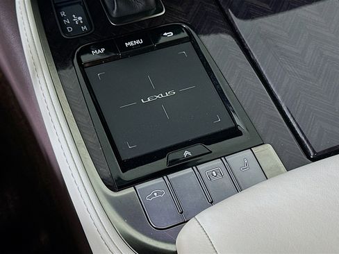 Used 2018 Lexus LS 500 image 26