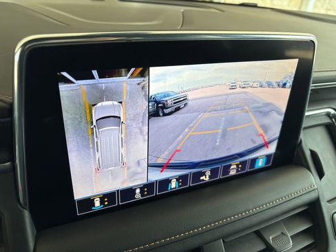 Used 2021 GMC Yukon AT4 w/ Technology Package image 28