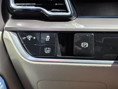 Used 2023 Kia Sportage EX image 44