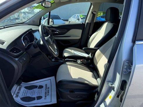 Used 2021 Buick Encore Preferred w/ Safety Package FWD image 11