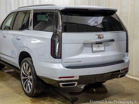 New 2026 Cadillac Escalade Luxury image 6