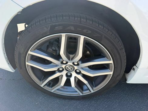 Used 2015 Scion tC FWD image 29