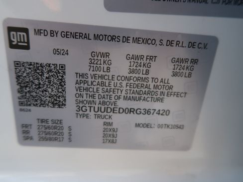 Used 2024 GMC Sierra 1500 SLT w/ SLT Premium Package AWD/4WD image 46