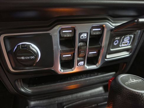 Used 2021 Jeep Gladiator Sport w/ Quick Order Package 24Q 80Th AWD/4WD image 40