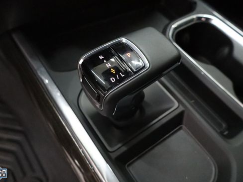 Used 2024 Chevrolet Silverado 1500 LT Trail Boss w/ LT Trail Boss Premium Package image 18